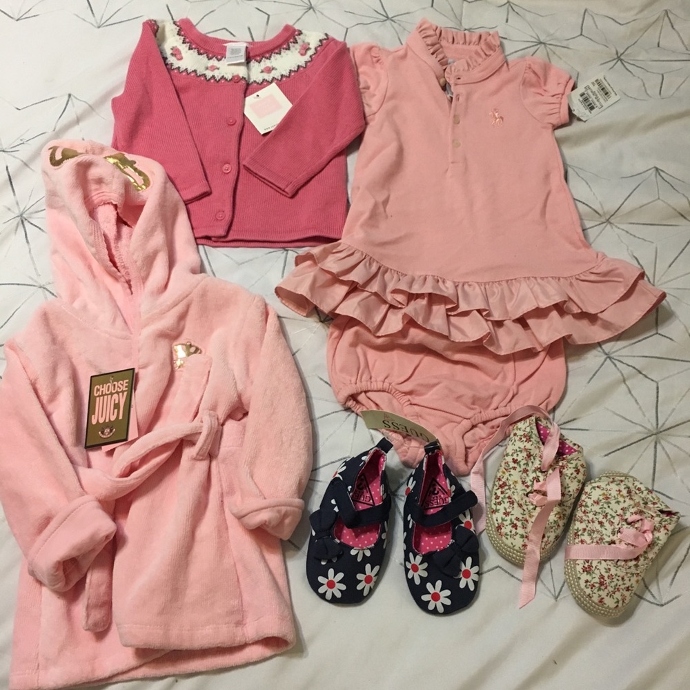 Girls clothes size 9-12 months